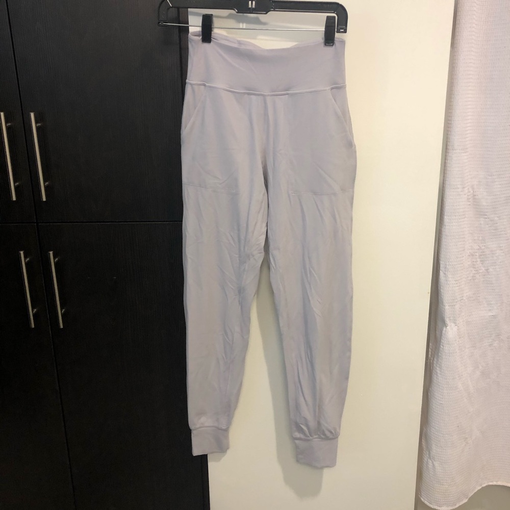 Lilac lululemon joggers
